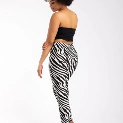 Just Cozy Zebra - All Season 23 Just Cozy Zebra - All Season