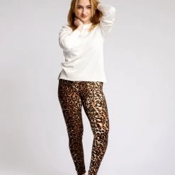 Just Cozy Leopard - All Season