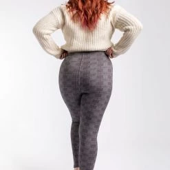 Just Cozy Akai Ito - Cozy Lined Fur-Lined