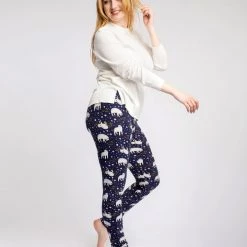 Just Cozy Lovely Sloths - All Season