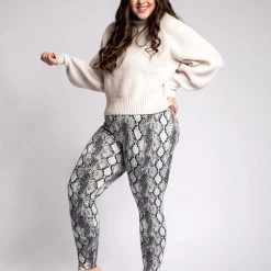 Just Cozy Fur-Lined Snake Skin - Cozy Lined 11 Just Cozy Fur-Lined Snake Skin - Cozy Lined