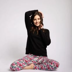 Just Cozy Fur-Lined Flower Stamp - Cozy Lined