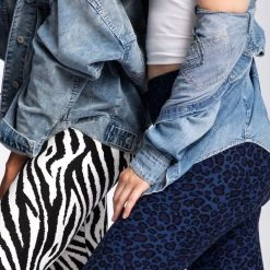 Just Cozy Zebra - All Season 35 Just Cozy Zebra - All Season