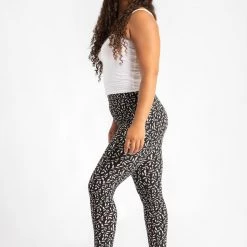 Just Cozy Black Valley - All Season 8 Just Cozy Black Valley - All Season