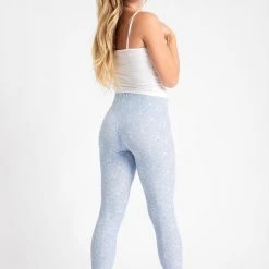 Just Cozy White Flowers - All Season