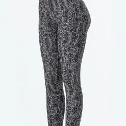 Just Cozy Dark Snake - Cozy Lined 11 Just Cozy Dark Snake - Cozy Lined