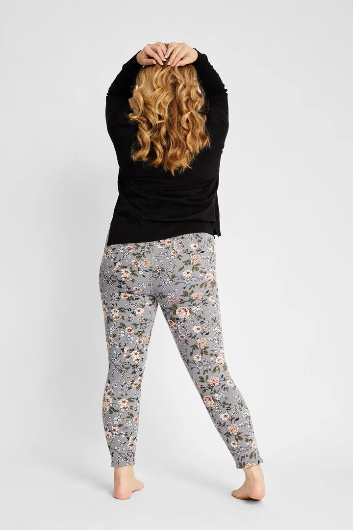 Just Cozy Flower Painting - Cozy Lined 6 Just Cozy Flower Painting - Cozy Lined