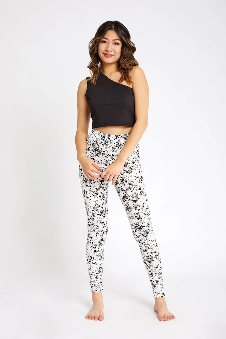 Just Cozy White And Black Splatter - All Season 7 Just Cozy White And Black Splatter - All Season