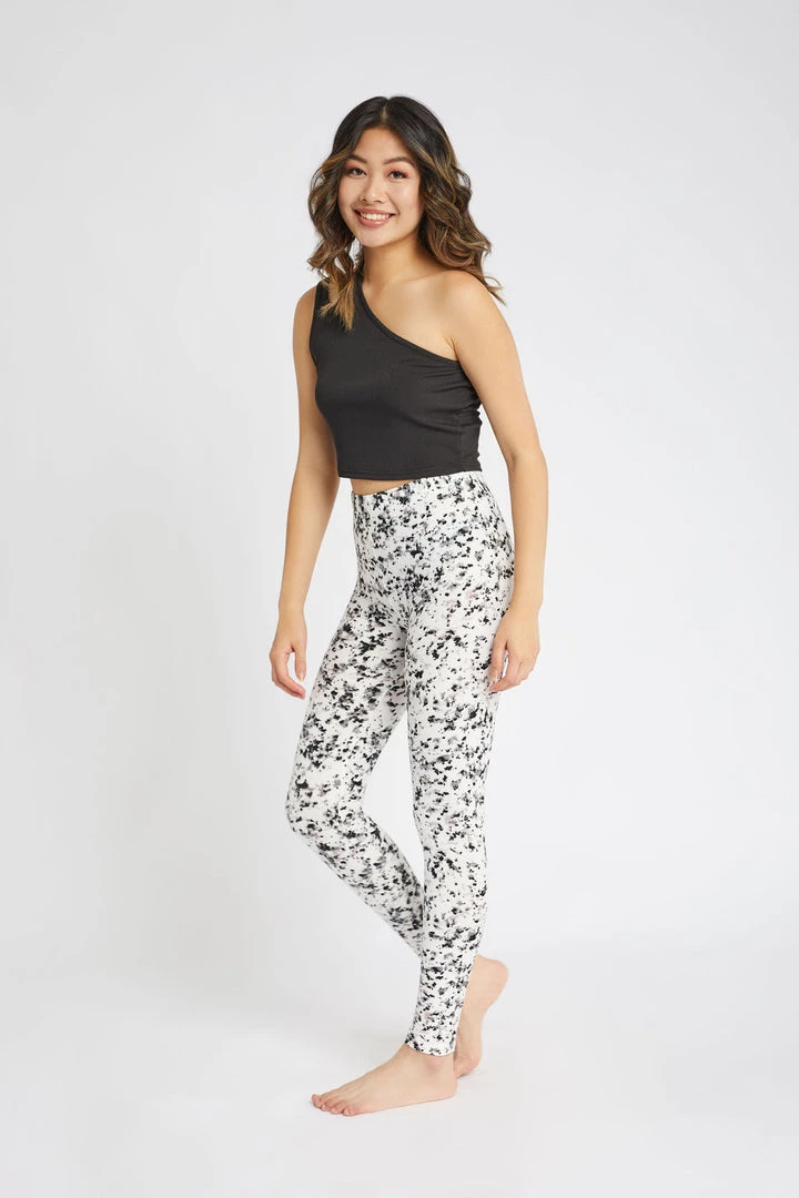 Just Cozy White And Black Splatter - All Season 6 Just Cozy White And Black Splatter - All Season