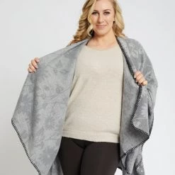 Just Cozy Scarves Gwen - Ponchos Scarf 13 Just Cozy Scarves Gwen - Ponchos Scarf