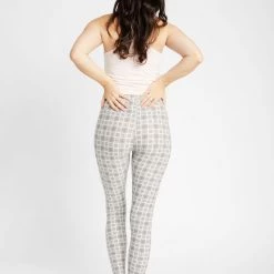 Just Cozy Grey Checkers - All Season