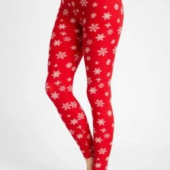 Just Cozy Red Snowflakes - All Season