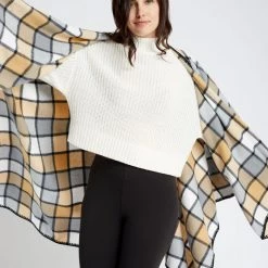 Just Cozy Robin - Ponchos Scarf