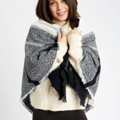 Just Cozy Celia - Blanket Scarf